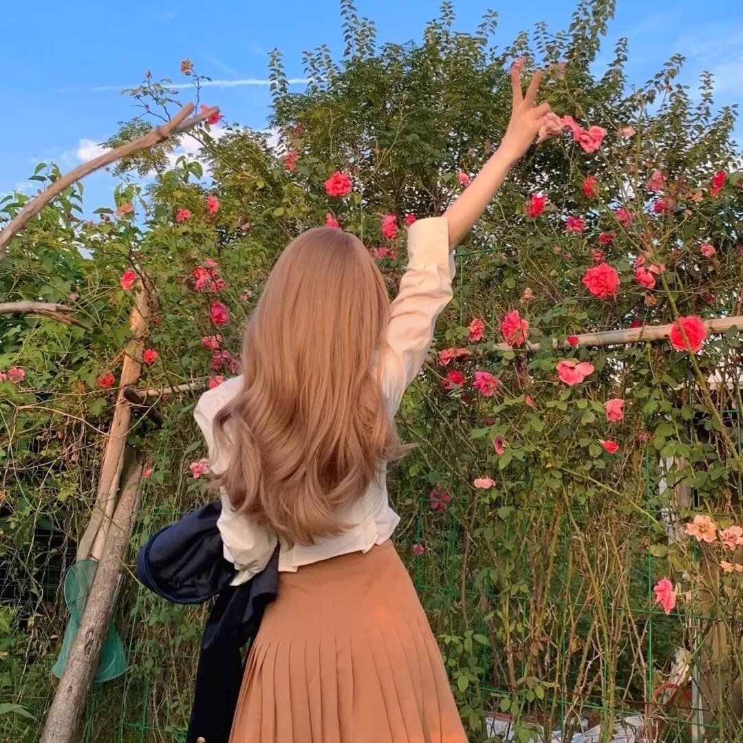 伤心最是关山月